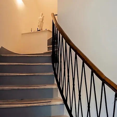 بيت ضيافة Torre A Mare 3*