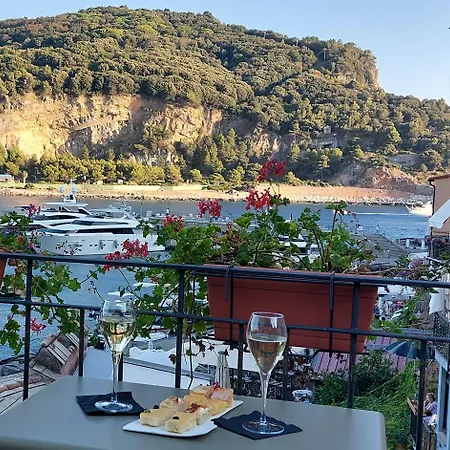 Гостевой дом Torre A Mare 4*